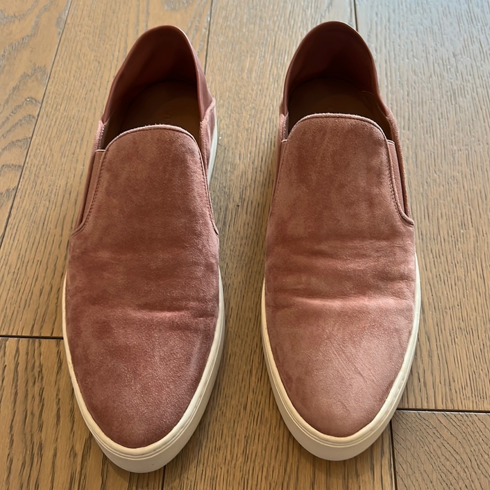 Never worn pink suede Vince shoes